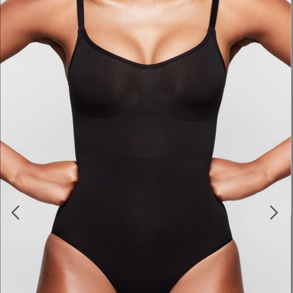 SKIMS Seamless Sculpting Bodysuit in Onyx